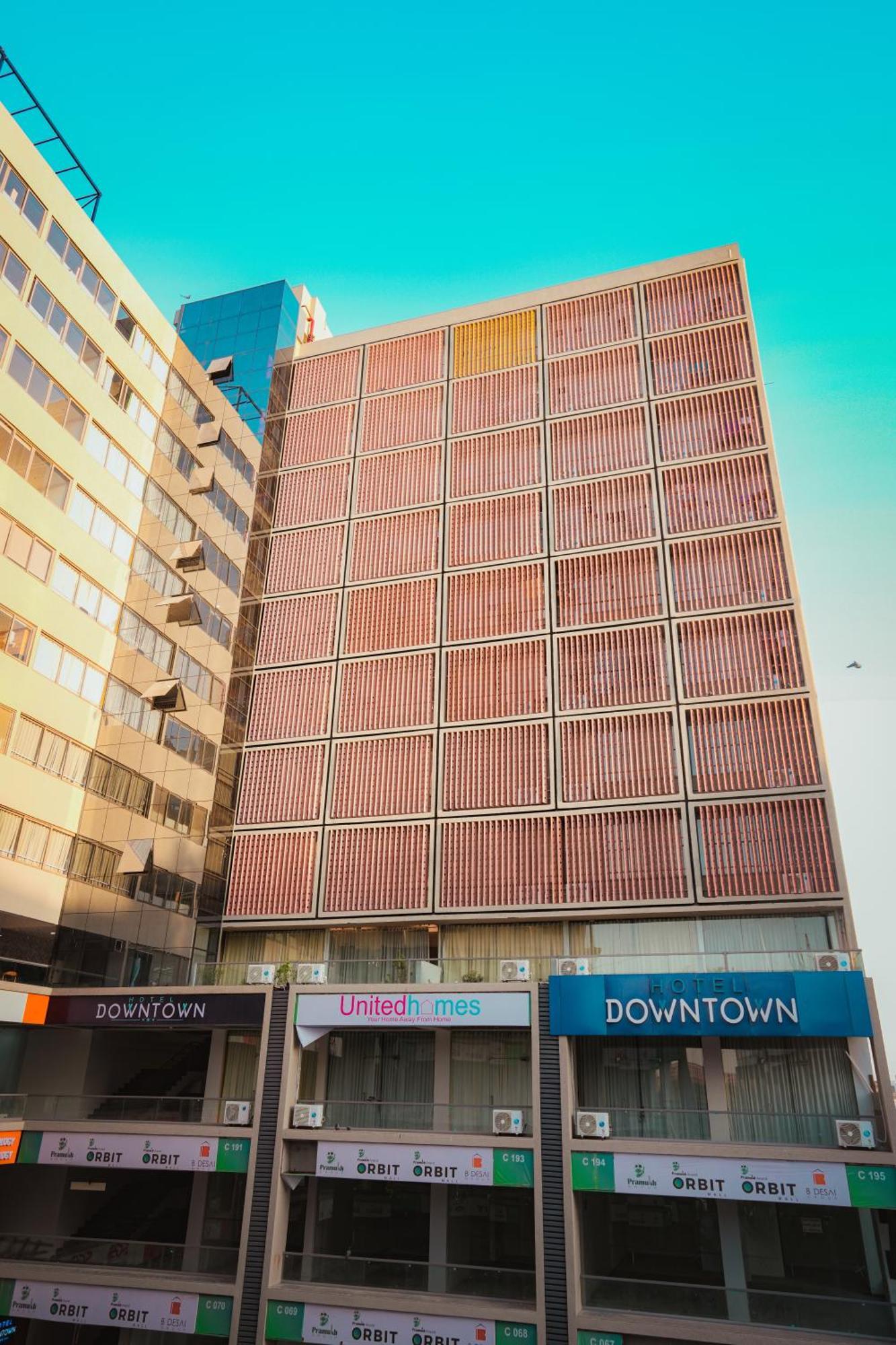 Hotel Downtown Gandhinagar Exteriör bild